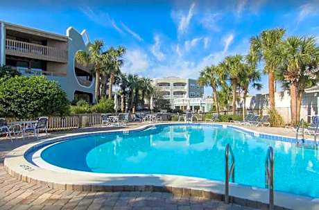 Hibiscus Oceanfront Resort