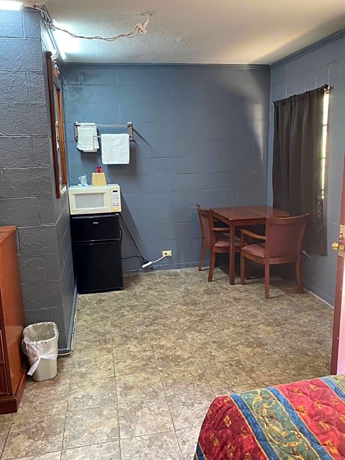 Budget Inn
