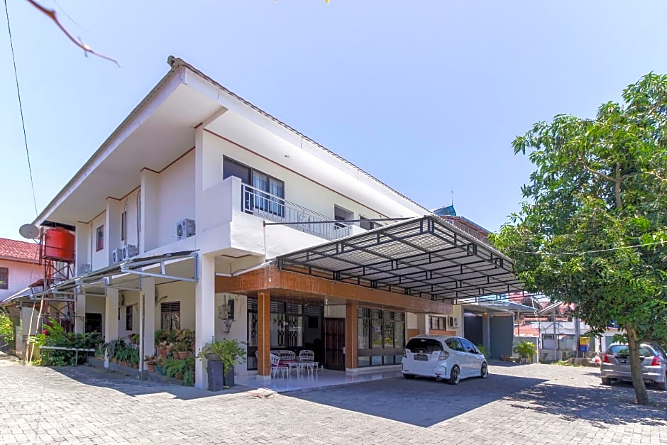 RedDoorz near Sam Ratulangi Airport Manado