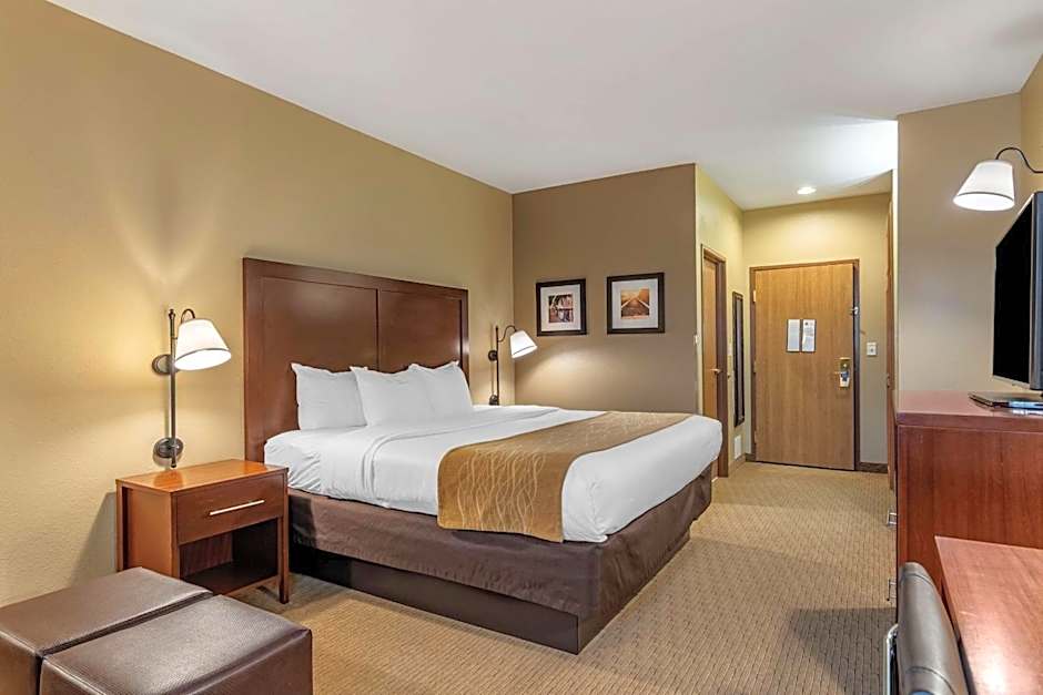 Comfort Inn Warrensburg Station