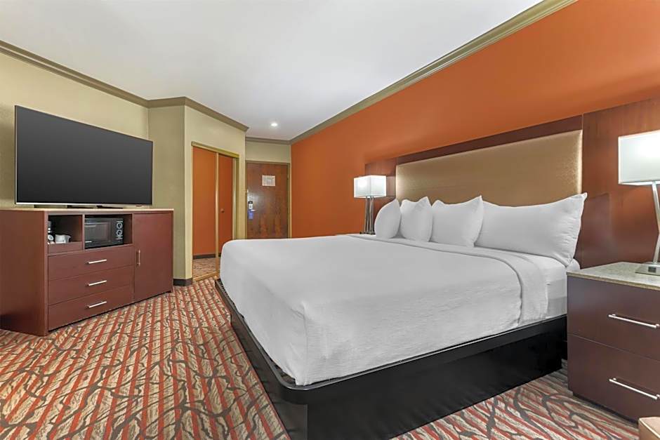 Best Western Plus Brookside Inn