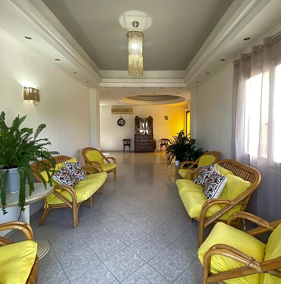 Lemon Art Hotel Apartments