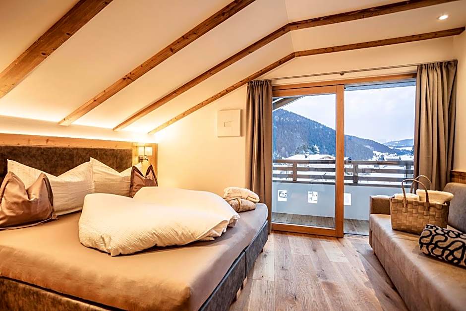 Luxury Chalet Plazola