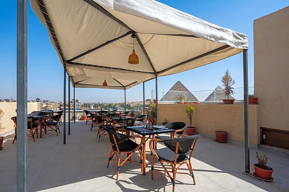 Dream Inn Pyramids View