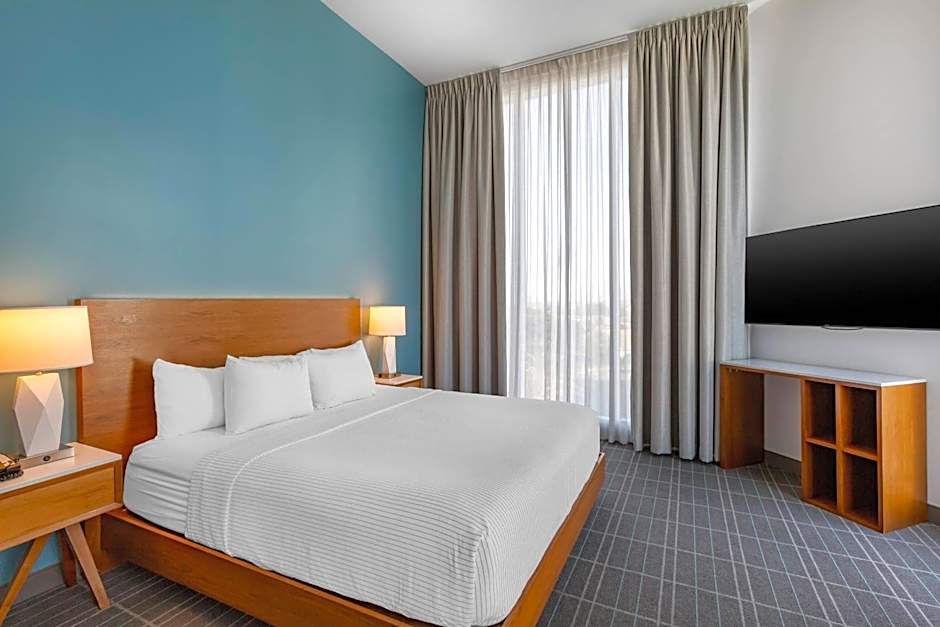 Cambria Hotel LAX