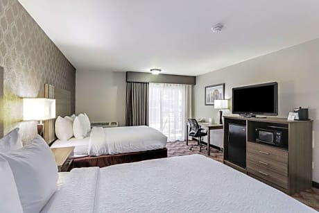 Queen Room with Two Queen Beds - Poolside View / Pet-Friendly