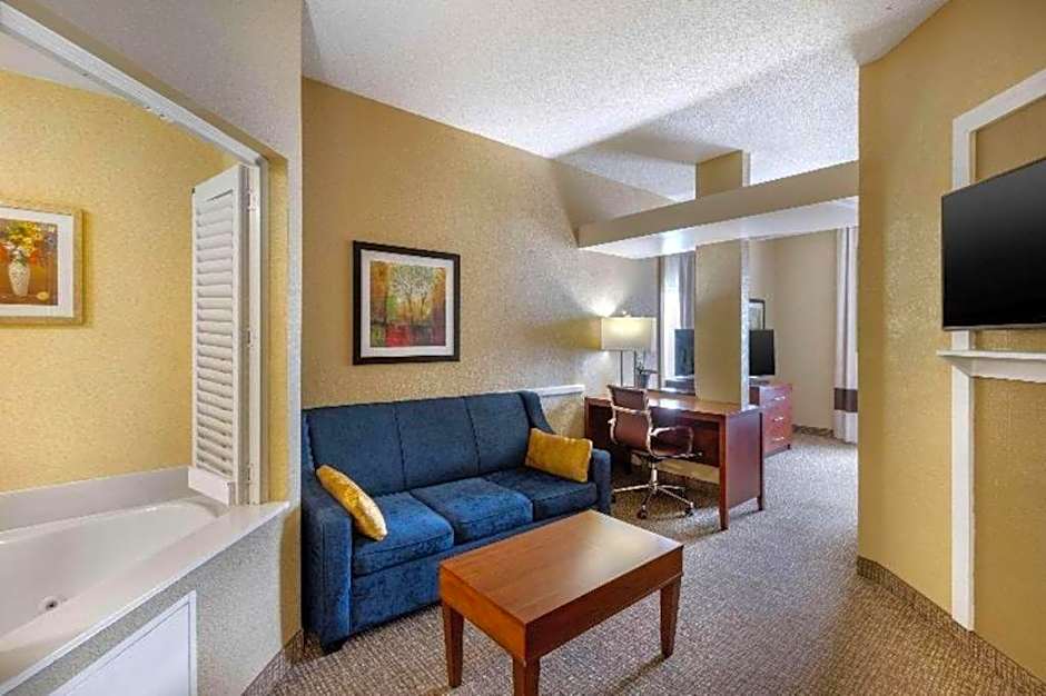 Comfort Inn & Suites