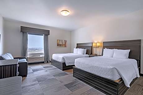 Queen Room with Two Queen Beds - Pet-friendly