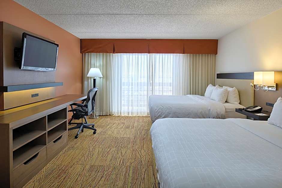 Wyndham El Paso Airport Hotel And Water Park