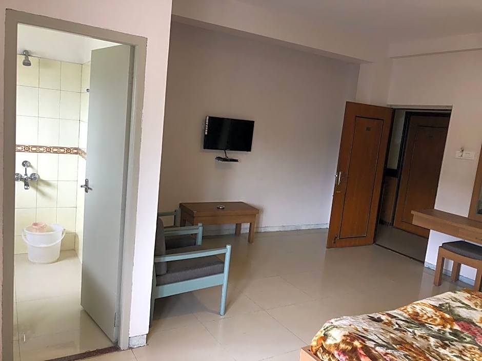 Hotel Preethi Palace