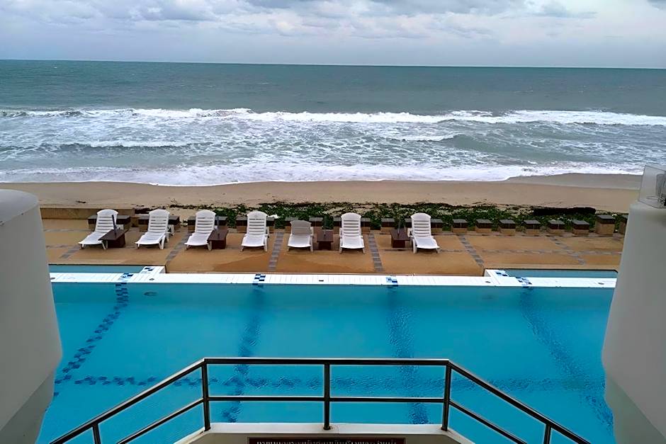 Khanom Golden Beach Hotel