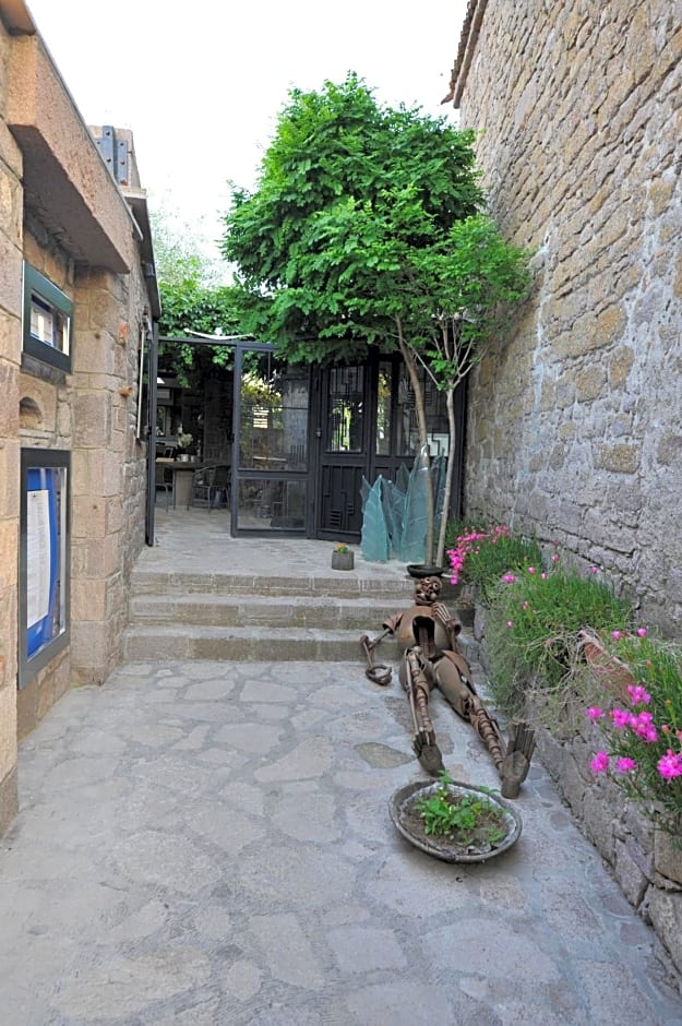 Assosyal Hotel