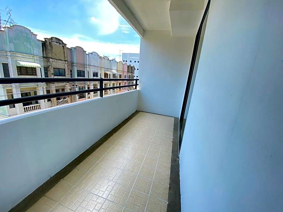 Baansuay Rattanathibet Apartment