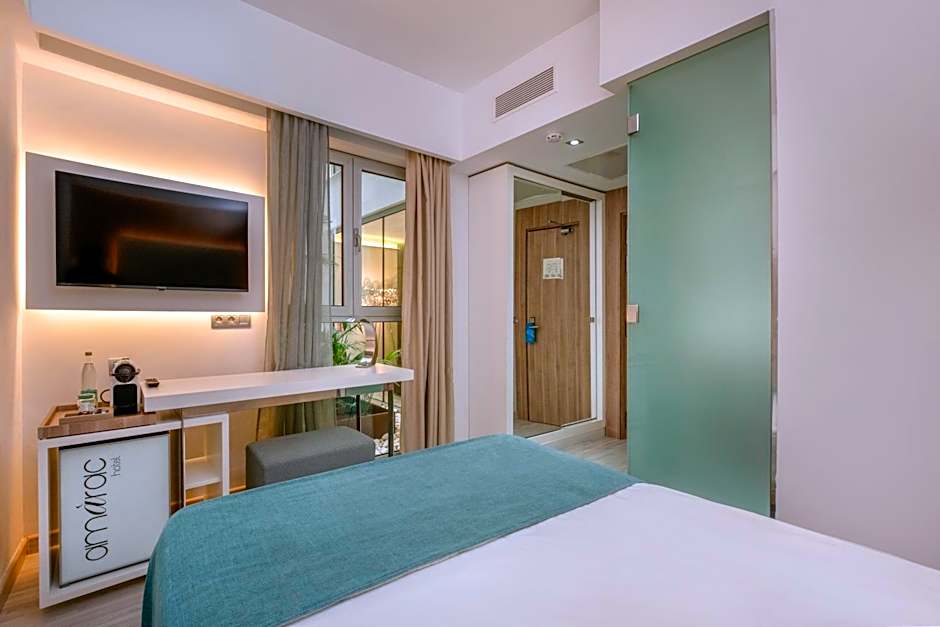 Kyrat Amarac - Adults Only