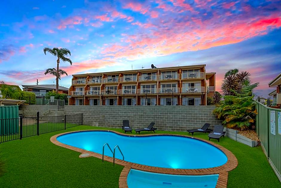 Sapphire Waters Motor Inn