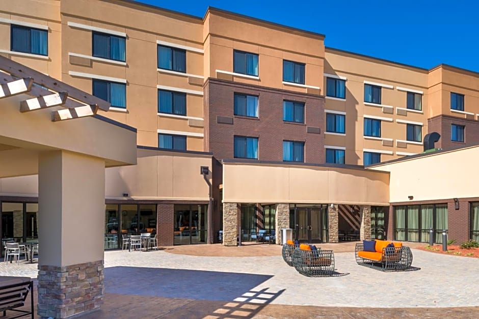 Courtyard by Marriott Jacksonville
