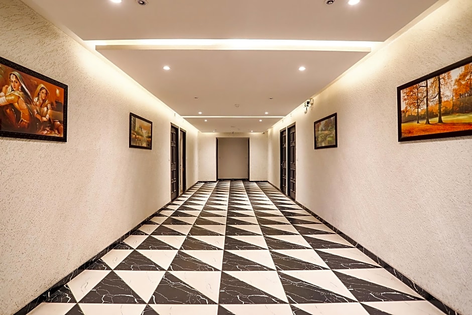 FabHotel JR Residency I - Turbhe