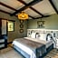 Hog Hollow Country Lodge