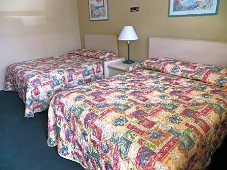 Double Room with Two Double Beds - Smoking