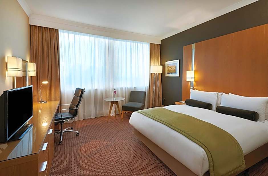 Crowne Plaza London Ealing By IHG