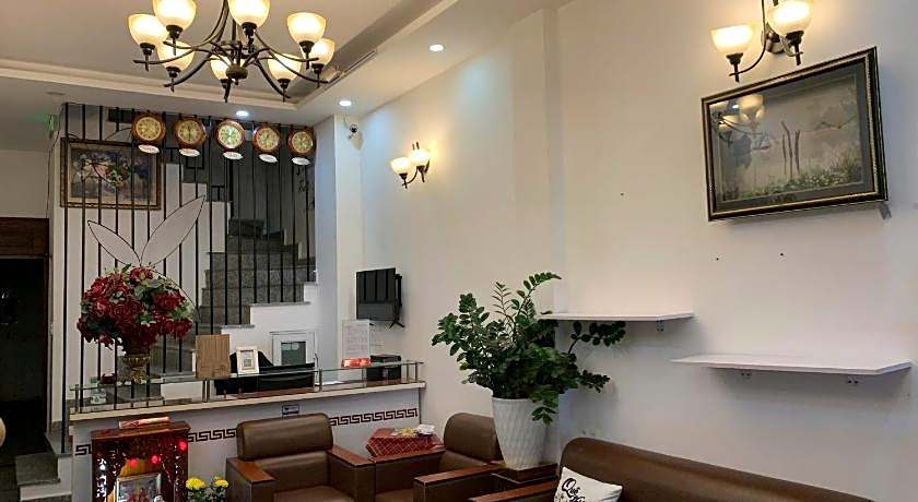 Ruby Rose House – Dalat, KS