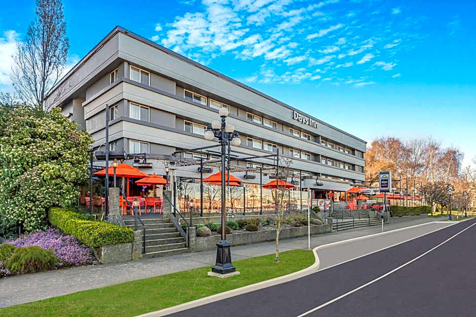 Days Inn by Wyndham Victoria On The Harbour