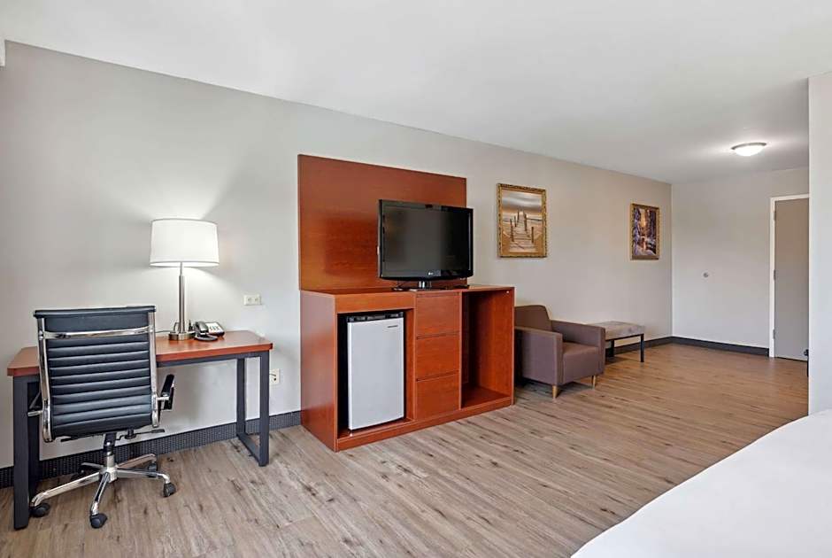 Ramada by Wyndham Saco/Old Orchard Beach Area