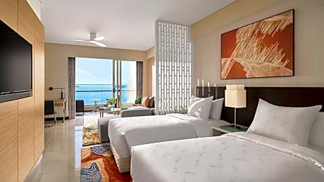 Studio Suite with Two Single Beds and Ocean View