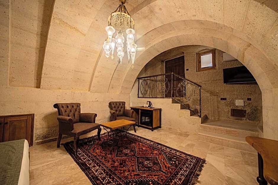 Ares Cave Suites