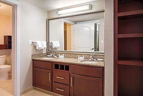 Suite, 1 Bedroom (1 King Bed and 1 Double Sofa Bed)