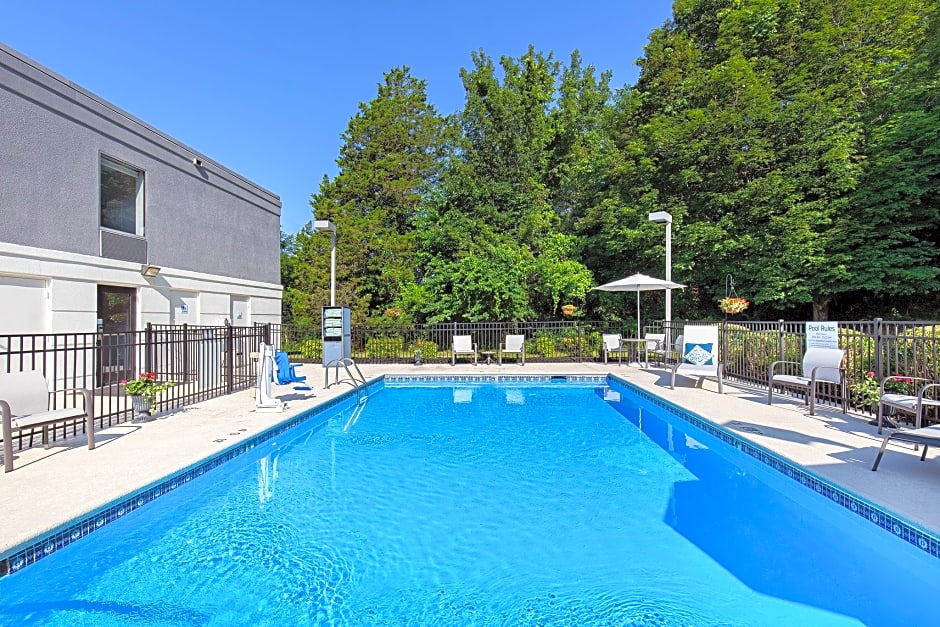 Holiday Inn Express Hotel & Suites Kimball By IHG