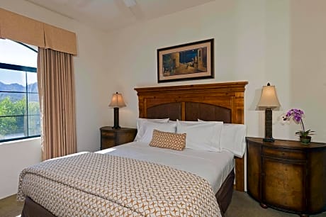 2 Rm Ste W/Balcony Or Patio-1 King Nosmok
