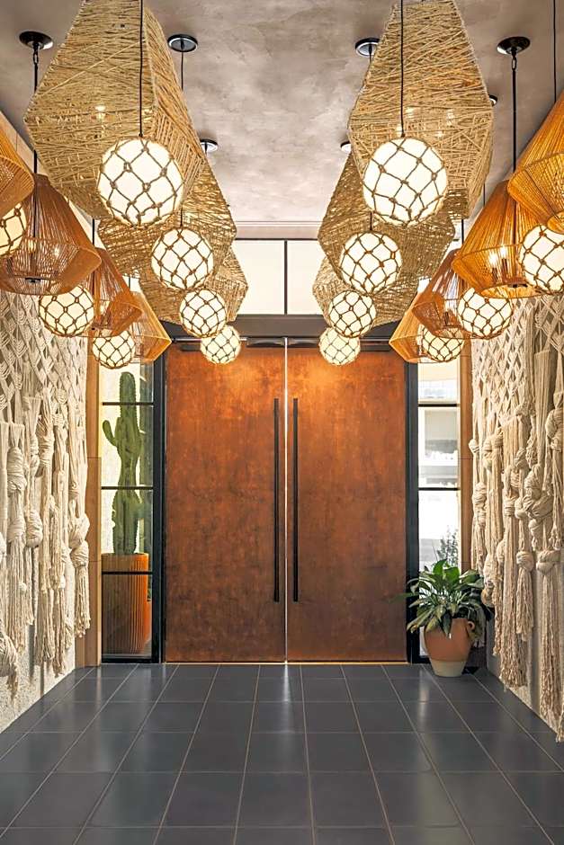Senna House Scottsdale, Curio Collection by Hilton