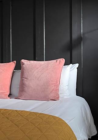 Two-Bedroom Apartment with One Double Bed, One Bunk Bed and One Sofa Bed - Kitchen