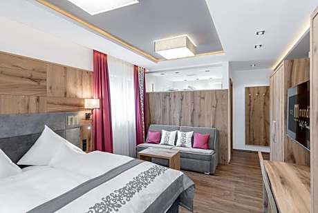 Deluxe Double Room with Extra Bed