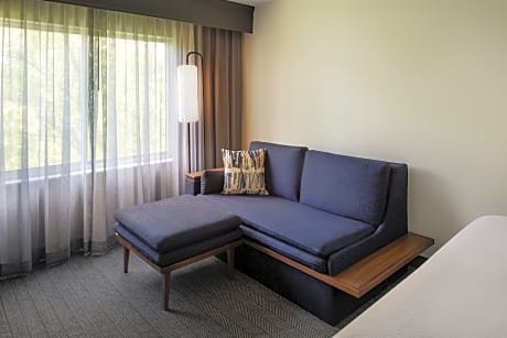 King Room with Sofa Bed and Adapted Tub - Mobility and Hearing Accessible