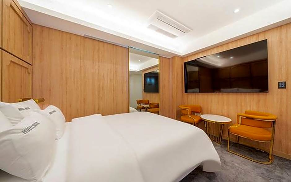 Suwon Station Hotel Insta