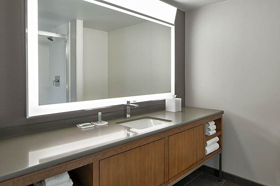 Courtyard by Marriott Detroit Downtown