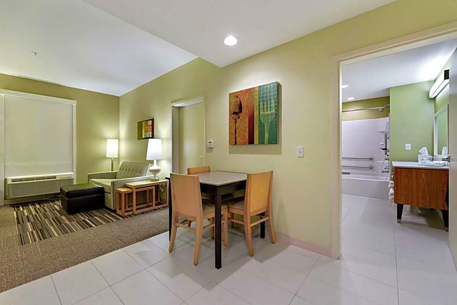Home2 Suites by Hilton Gulfport, MS