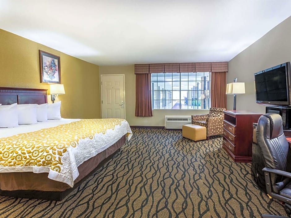 Days Inn by Wyndham Leesville