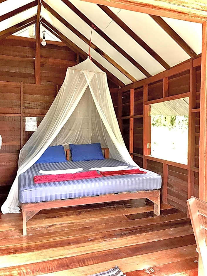 Frog Garden Hut