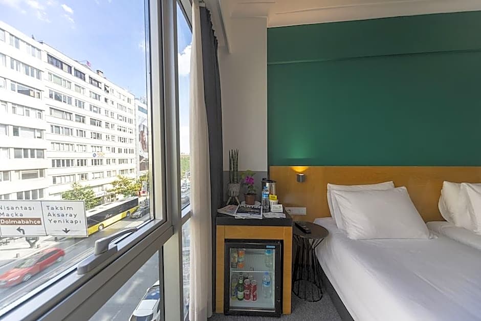 Istanbul Box Hotel