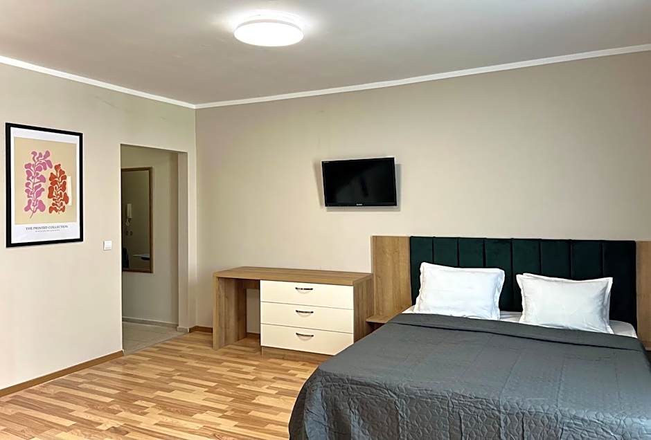 Sineva Del Sol Apartments