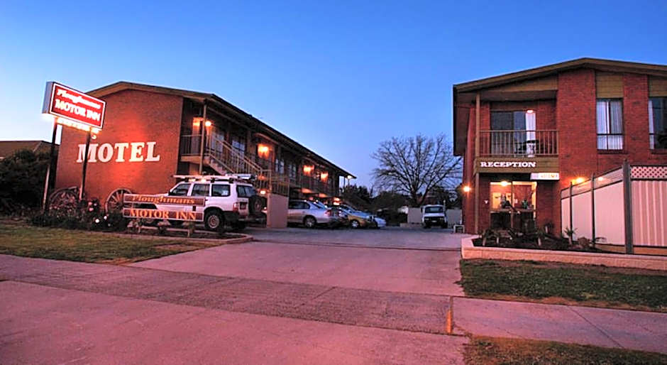 Ploughmans Motor Inn