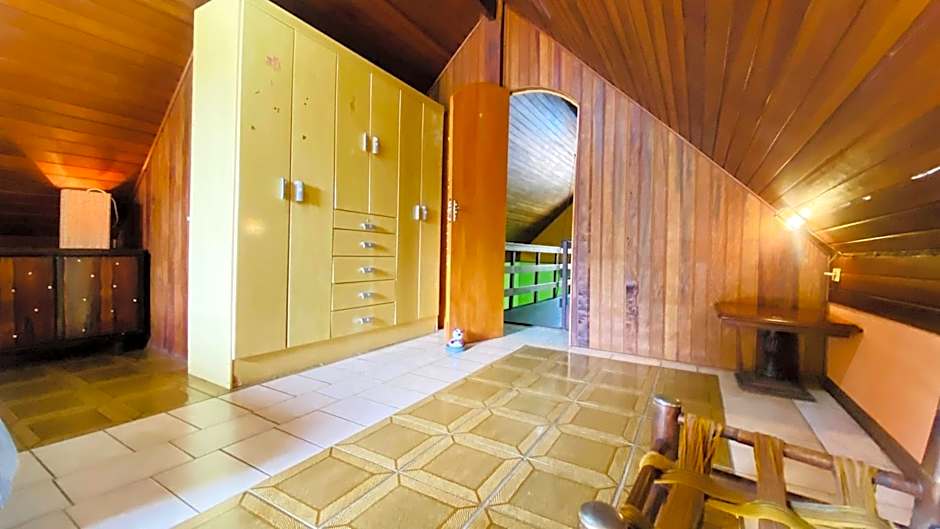 Casa de Campo - Condomínio Arco Íris