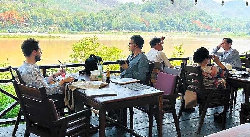 Villa Phonethip Mekong Riverside