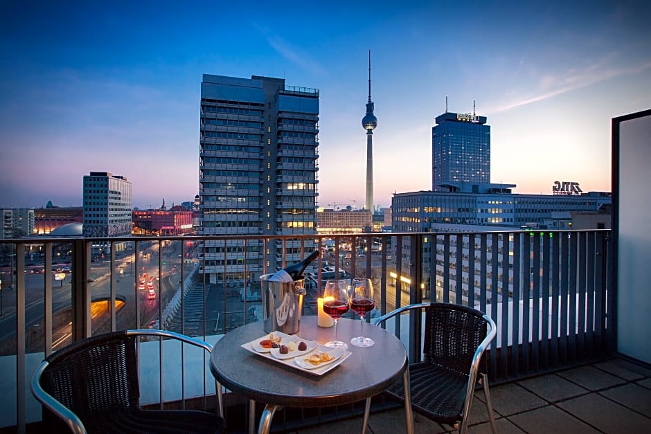 Holiday Inn Berlin - Centre Alexanderplatz, an IHG Hotel