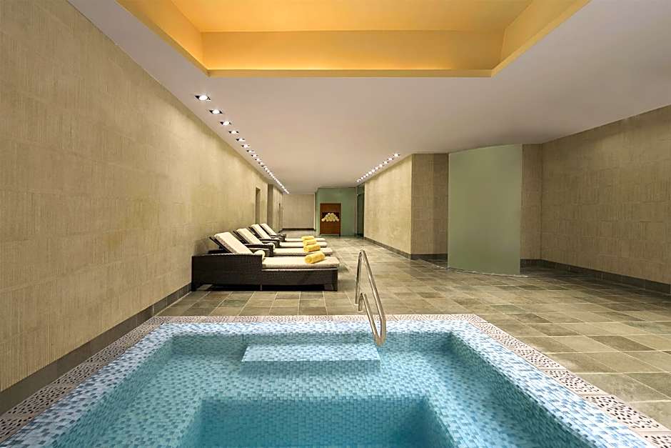 Grand Hyatt Doha Hotel & Villas