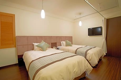 Superior Twin Room with Tatami Area