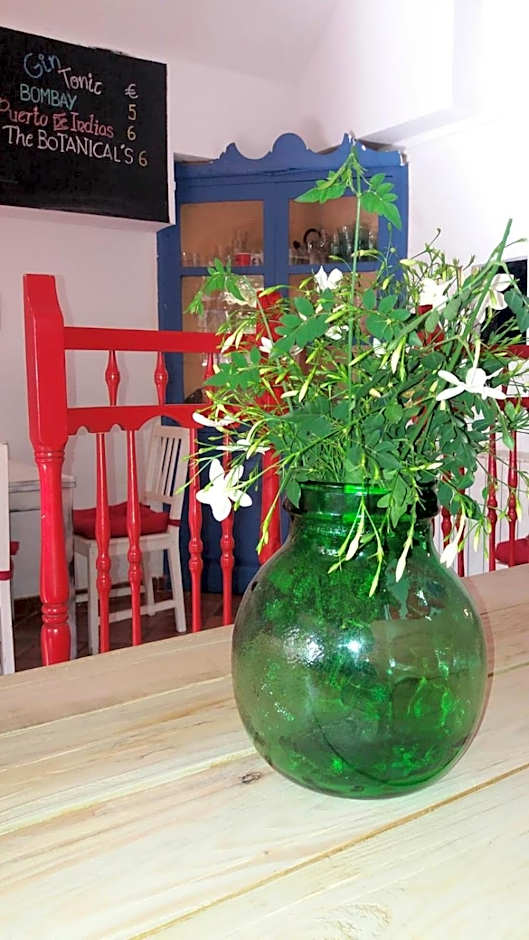 Les Magranes Bed & Breakfast